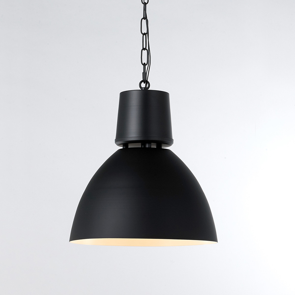 콘스탄틴 1등 펜던트 블랙,화이트